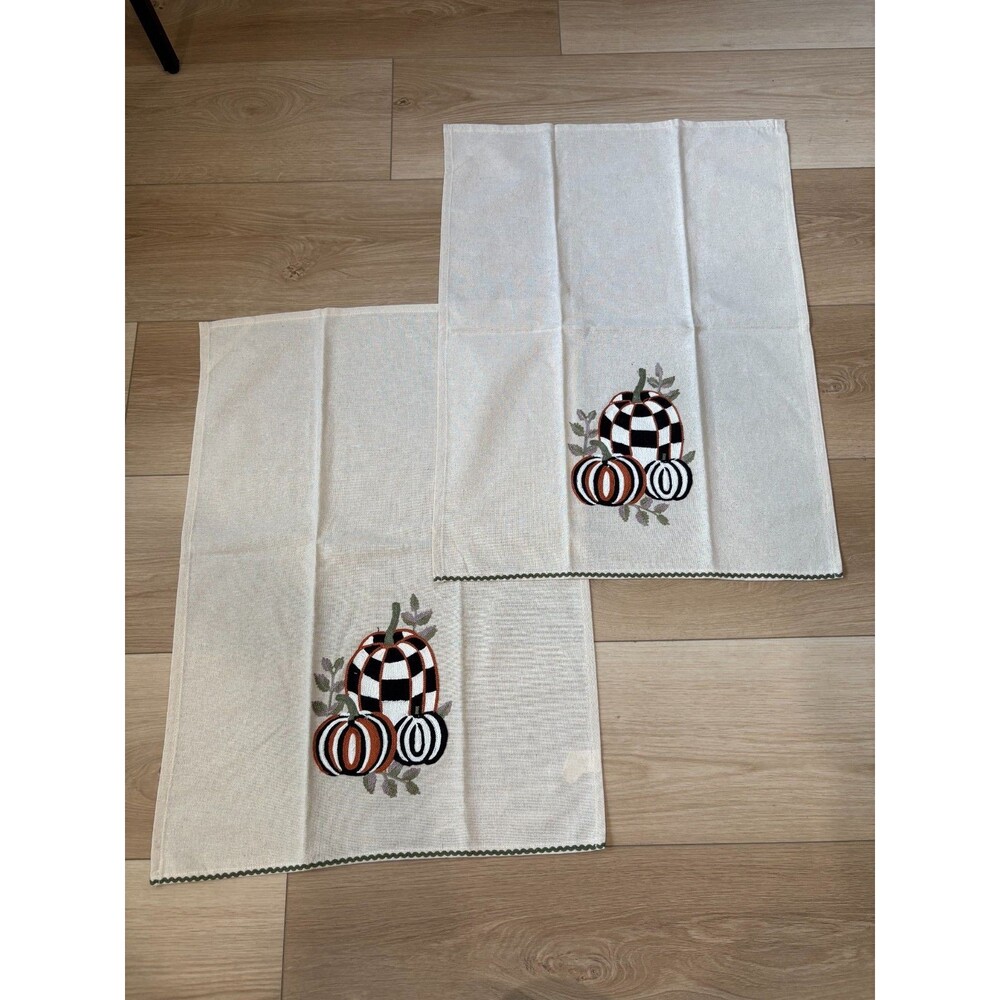 Set of 2 Pumpkin Kitchen Hand Towels Embroidered Fall Halloween Checkerboard